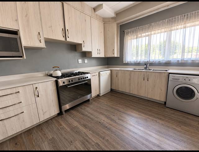 4 BEDROOM HOUSE FOR SALE IN KOOKRUS